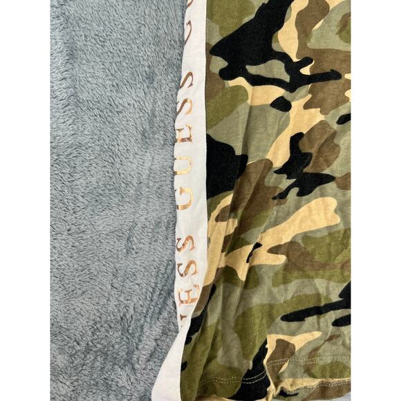 Junior's Guess Camouflage T-Shirt Size Medium Short Sleeve Camo Green - Exc - Picture 7 of 10